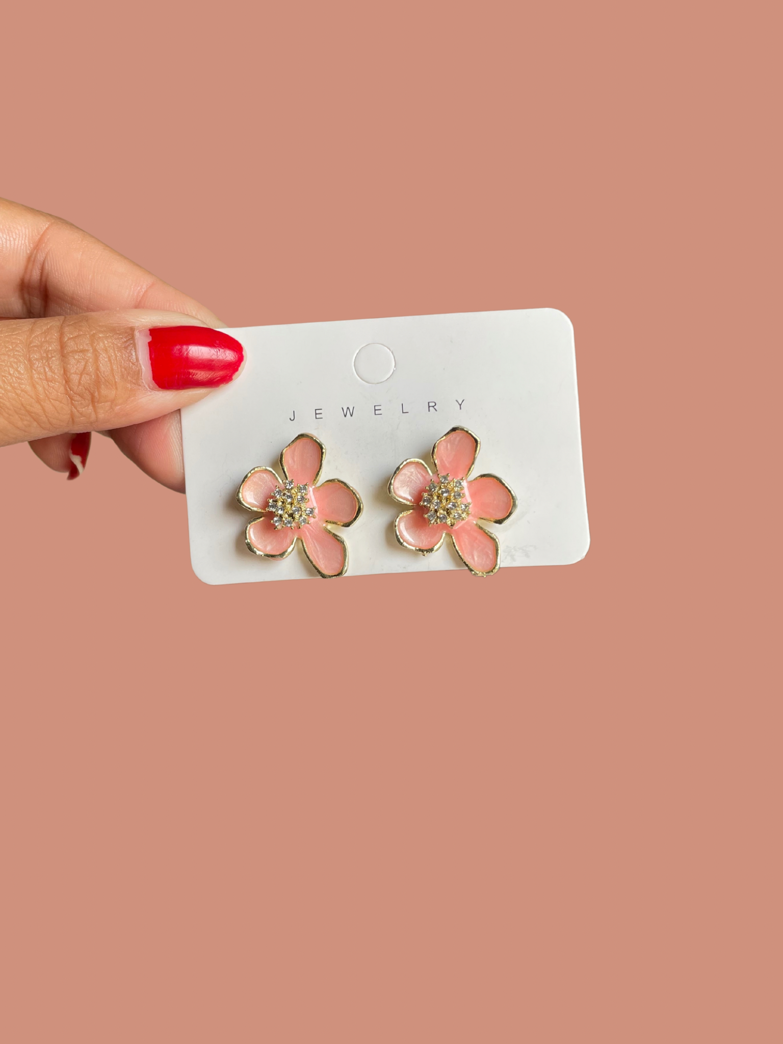 Shop flower earrings at Jewellery Lovers. Anti-tarnish, trendy & perfect for daily or festive wear. Free shipping available. jewellerylovers