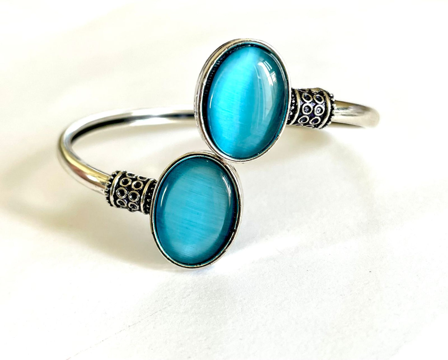 Button bracelet