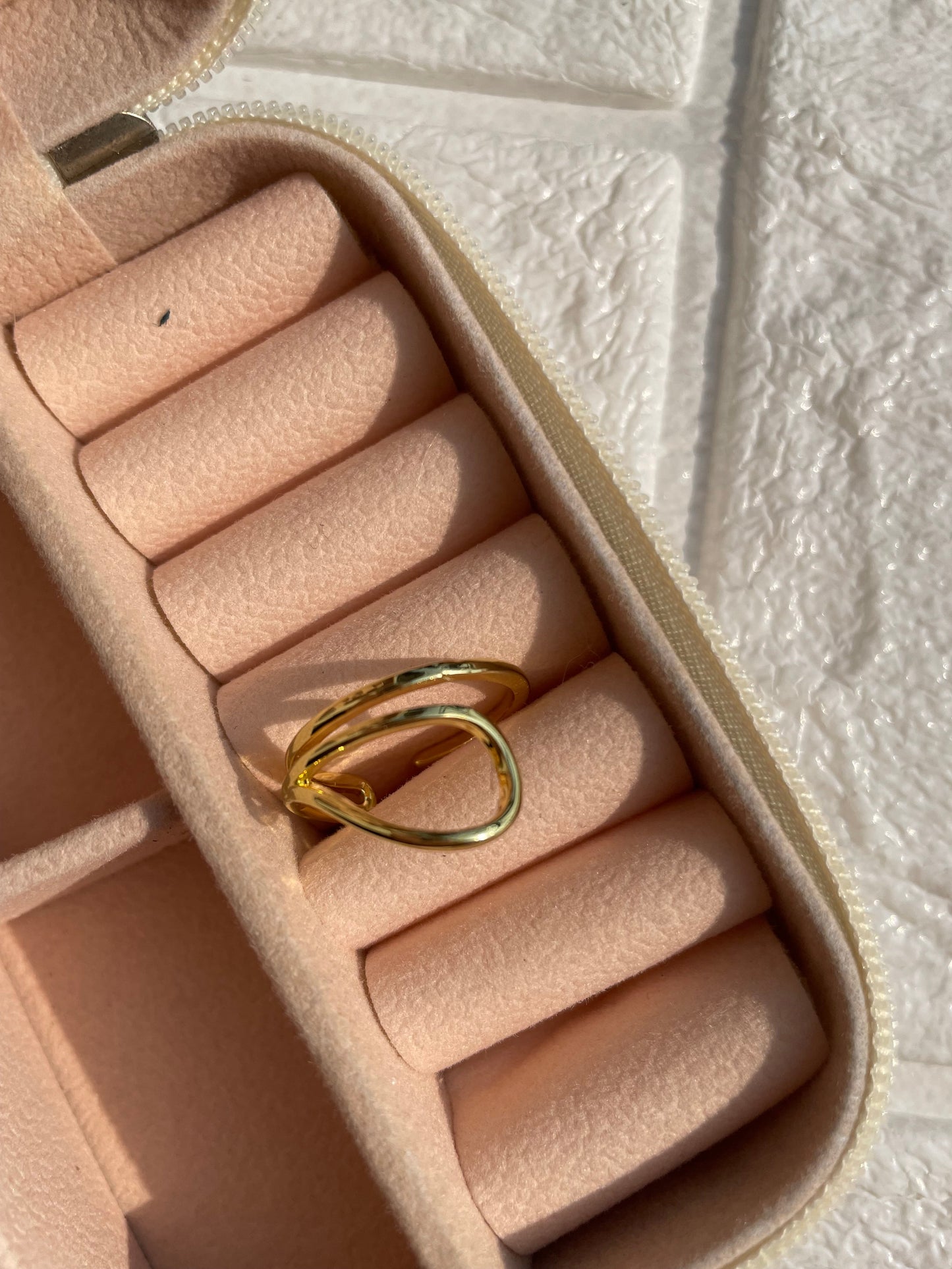Shop twisted ring at Jewellery Lovers. Anti-tarnish, trendy & perfect for daily or festive wear. Free shipping available. jewellerylovers