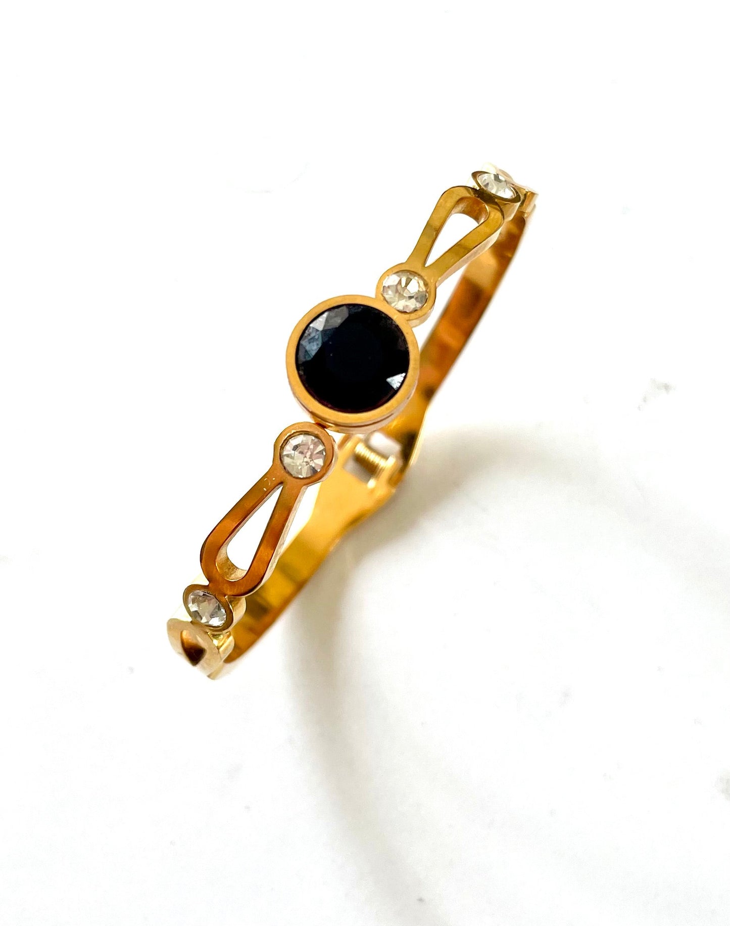 Shop black button bangle at Jewellery Lovers. Anti-tarnish, trendy & perfect for daily or festive wear. Free shipping available. jewellerylovers