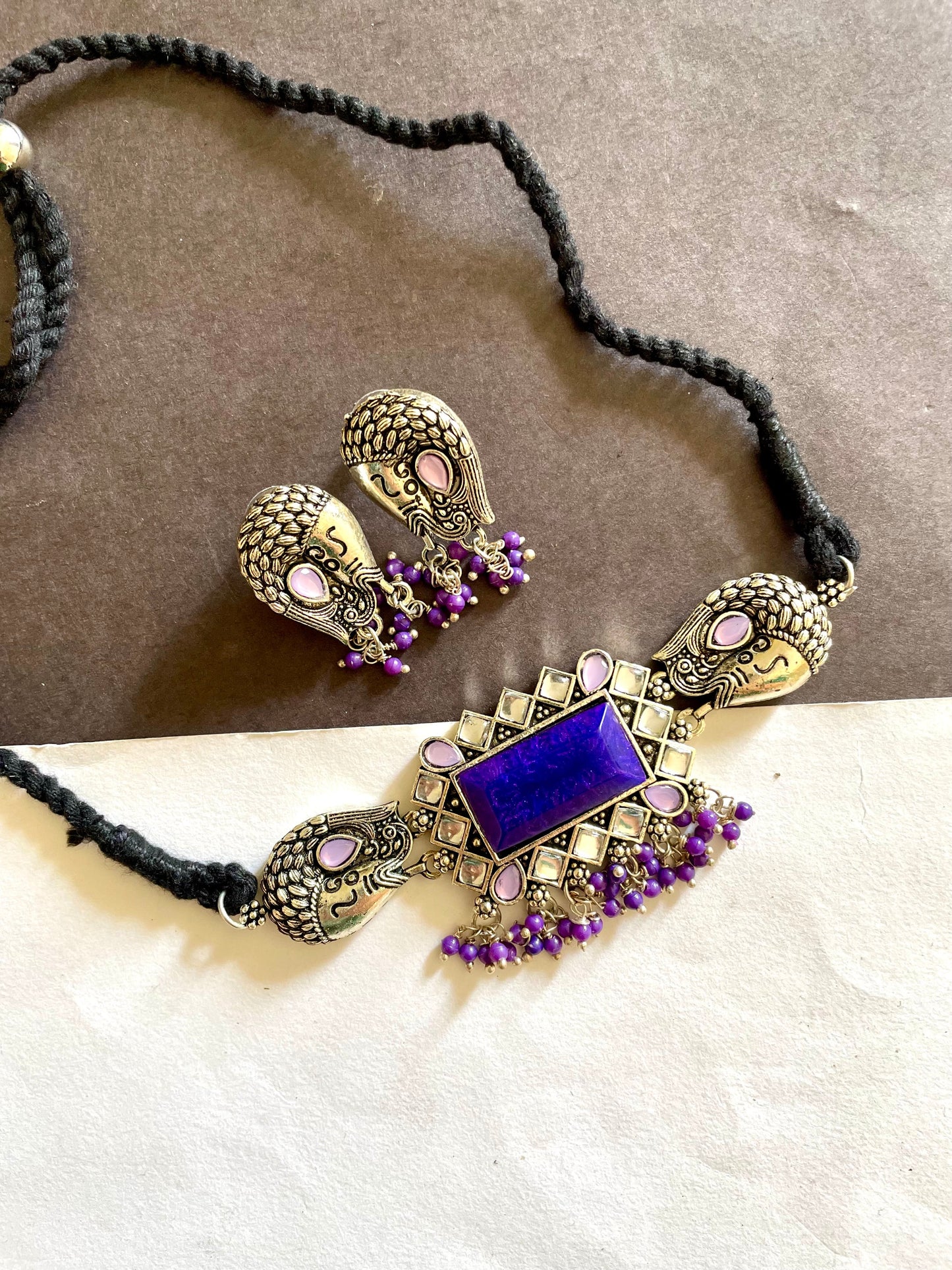 Shop kundan choker set at Jewellery Lovers. Anti-tarnish, trendy & perfect for daily or festive wear. Free shipping available. jewellerylovers