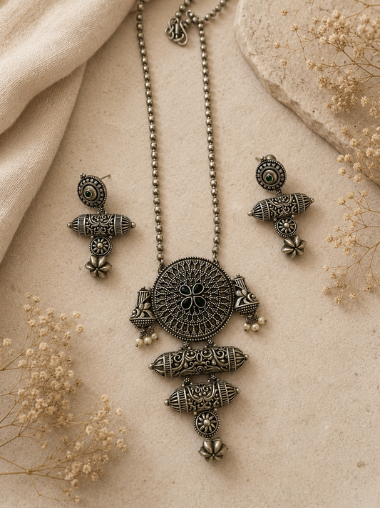 Pendent necklace with earrings jewellerylovers