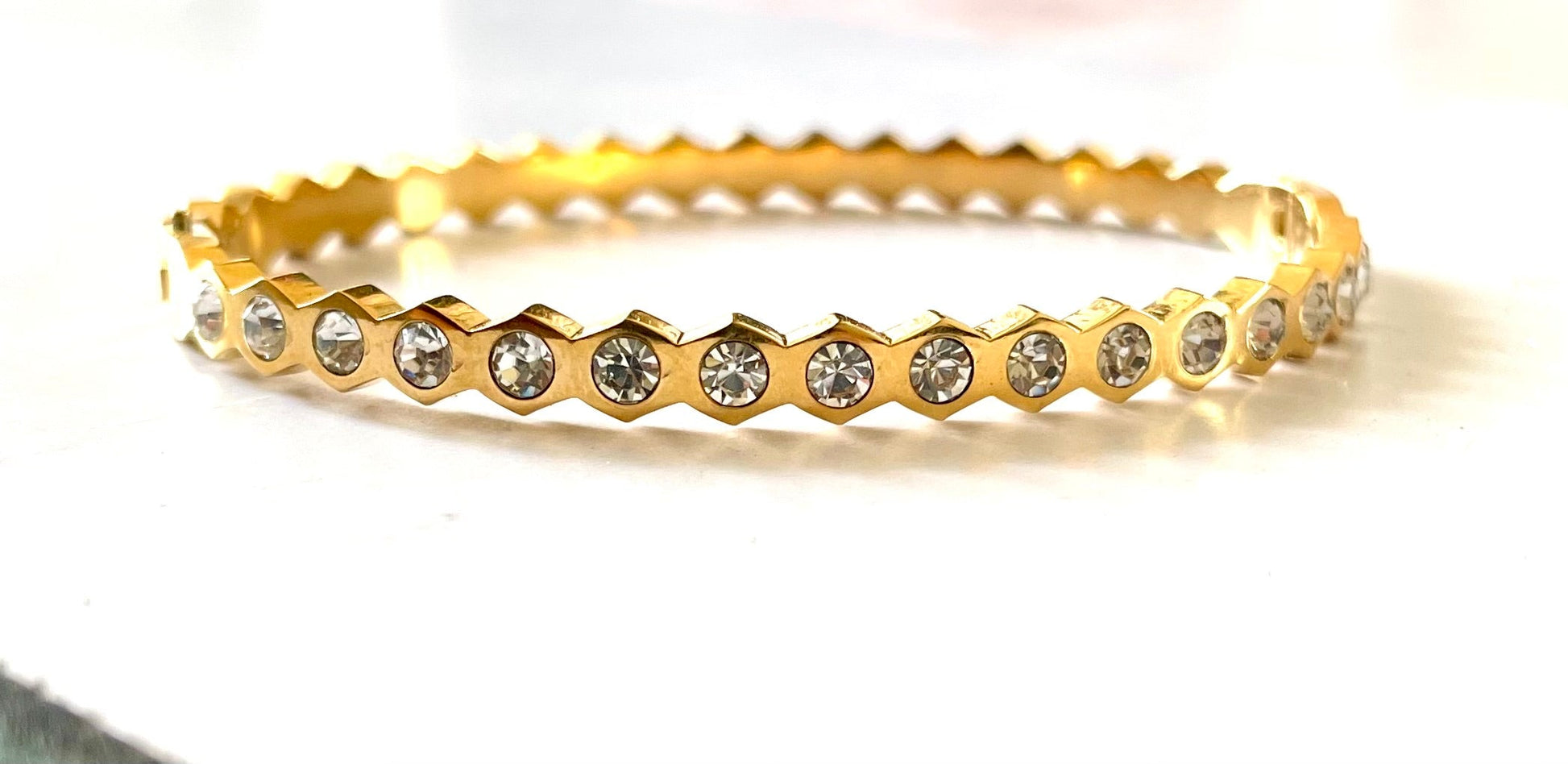 Shop diamond studded bangle at Jewellery Lovers. Anti-tarnish, trendy & perfect for daily or festive wear. Free shipping available. jewellerylovers