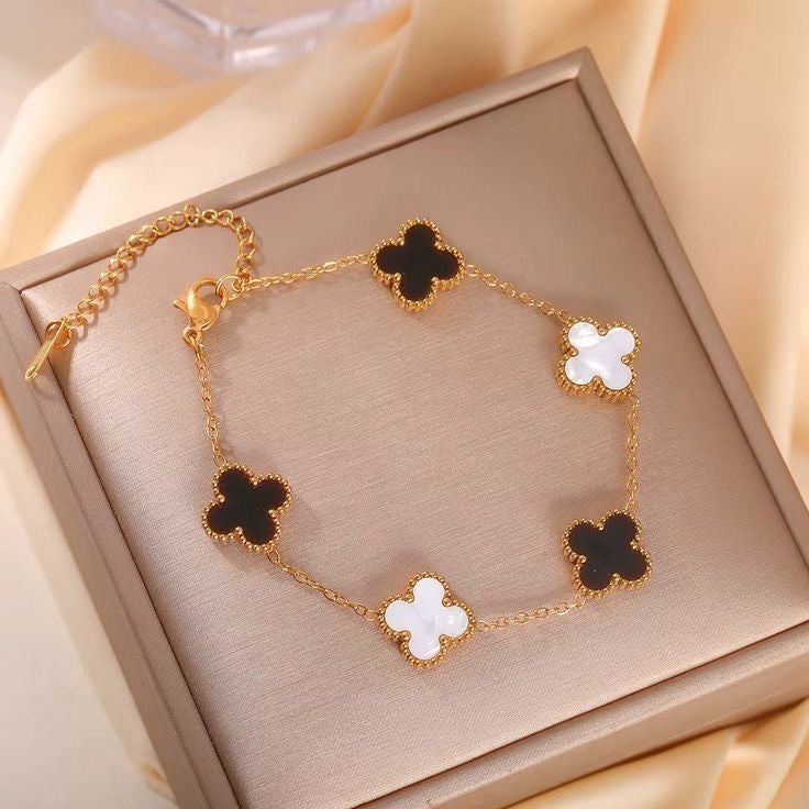 Shop van cleave bracelet - 10 colors - elegant daily wear jewelry at Jewellery Lovers. Anti-tarnish, trendy & perfect for daily or festive wear. Free shipping a jewellerylovers