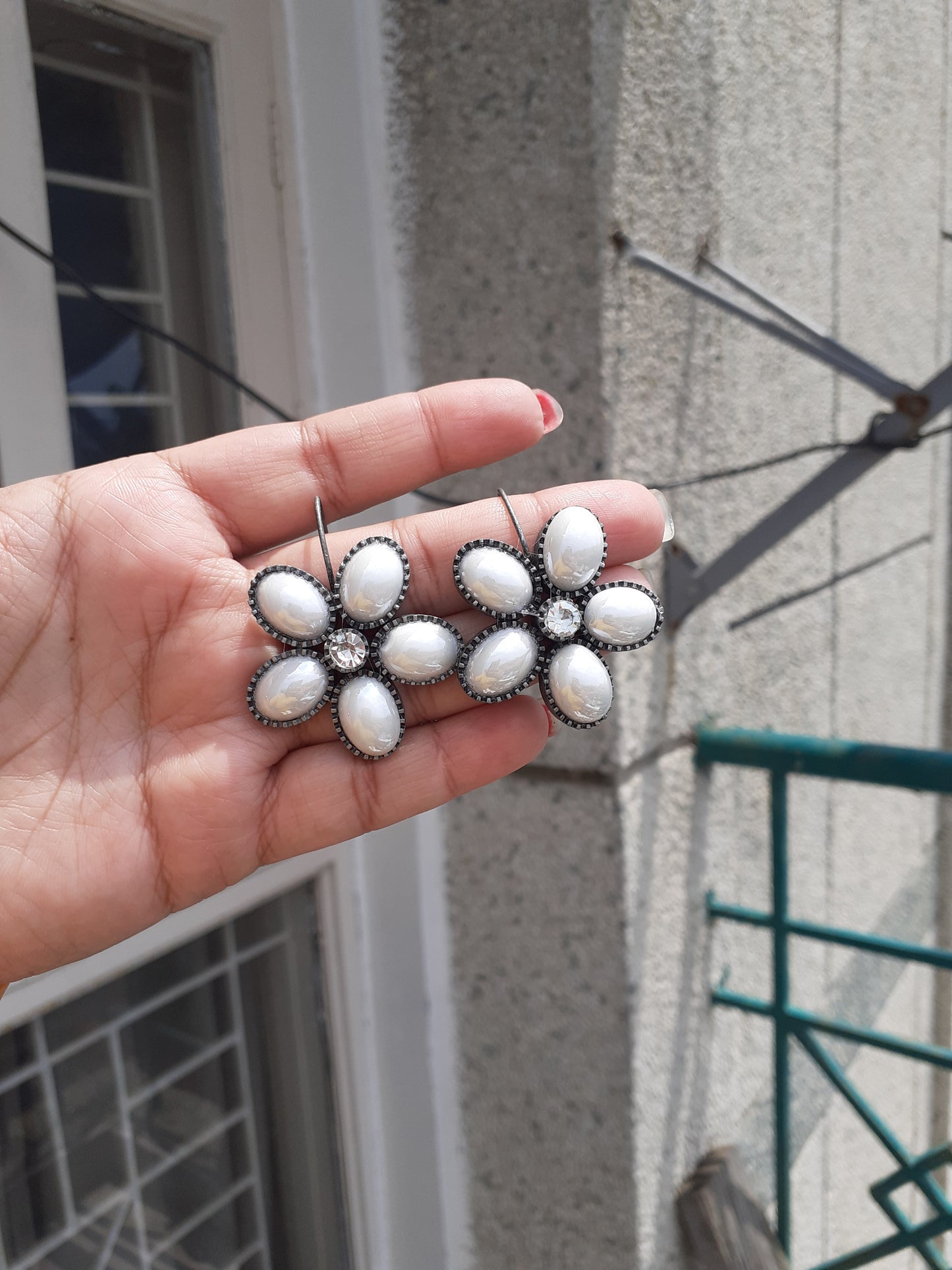 Flower earrings