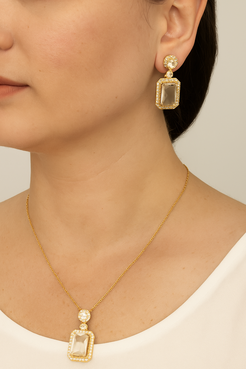 Shop royal radiance necklace & earrings set - gold finish at Jewellery Lovers. Anti-tarnish, trendy & perfect for daily or festive wear. Free shipping available jewellerylovers
