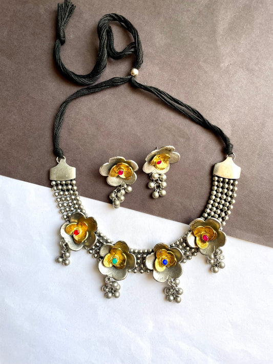 Shop rose choker with earrings at Jewellery Lovers. Anti-tarnish, trendy & perfect for daily or festive wear. Free shipping available. jewellerylovers