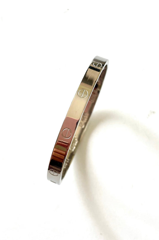 Shop plain cartier bangle at Jewellery Lovers. Anti-tarnish, trendy & perfect for daily or festive wear. Free shipping available. jewellerylovers