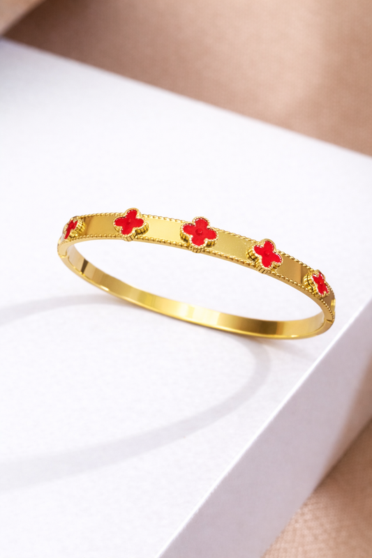 Clover bangle
