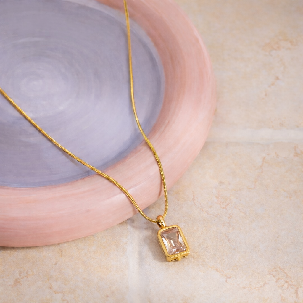 Stone necklace jewellerylovers