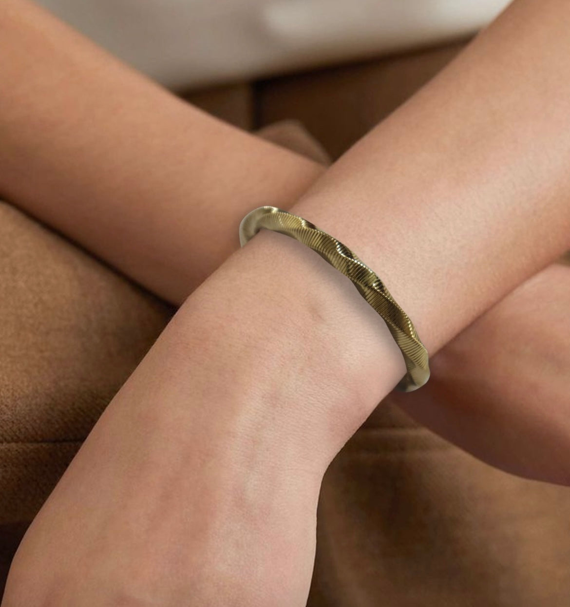 Shop brizzle bangle at Jewellery Lovers. Anti-tarnish, trendy & perfect for daily or festive wear. Free shipping available. jewellerylovers