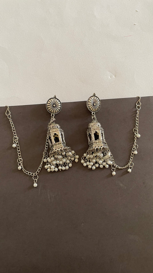 Temple earrings with extensions